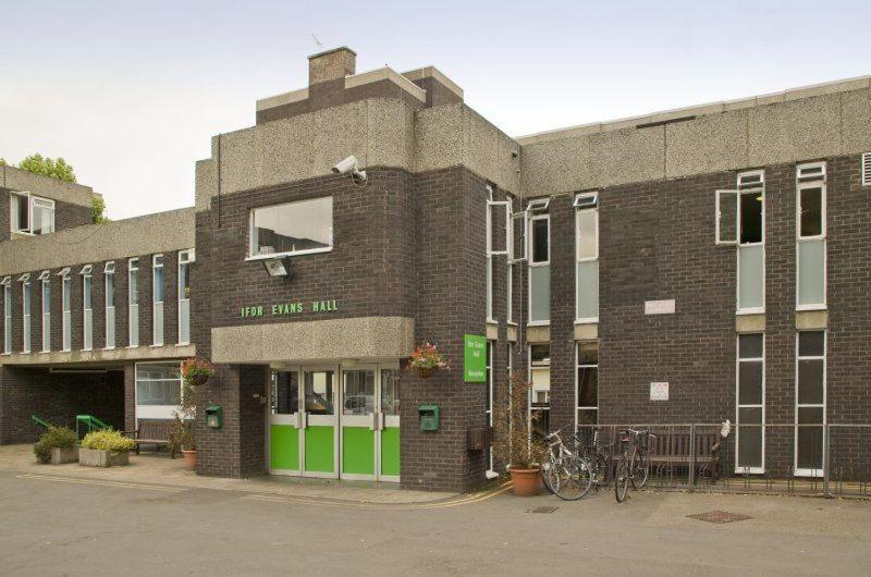 לונדון Ifor Evans Hall, Camden מראה חיצוני תמונה